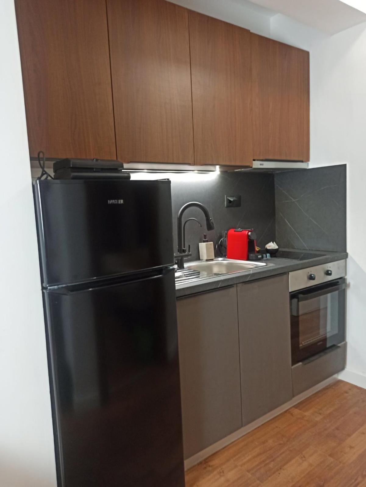 Down Town Luxurious Apartments 4 อเล็กซานโดรโพลิส ภายนอก รูปภาพ